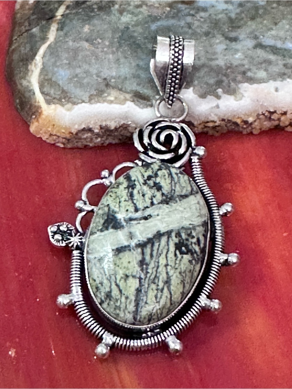Artisan Silver Oval Green Dendritic Jasper Pendant Necklace with Rose Motif - Picture 2 of 13